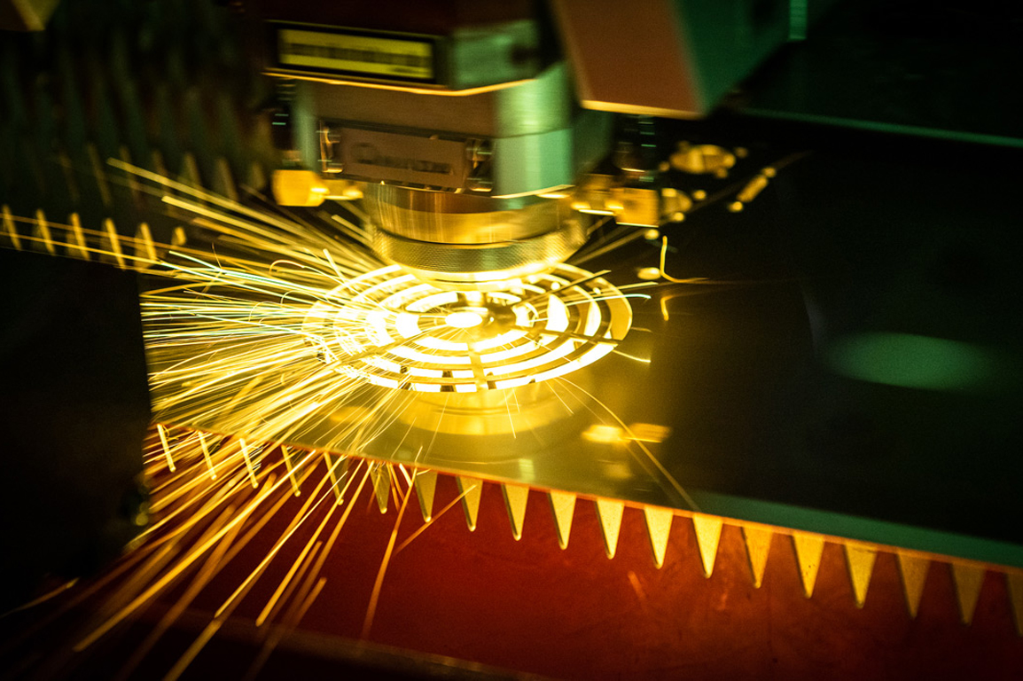 Fiber and CO2 Laser Cutting